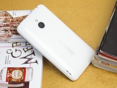 魅族 MX 白色 背面图 