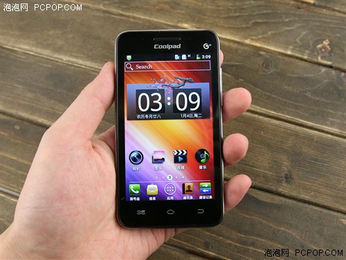 低调简洁设计风格 酷派8150D外观品鉴