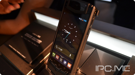 Vertu 香港发布会 Vertu Ti 亮相，最低报价 79000 元