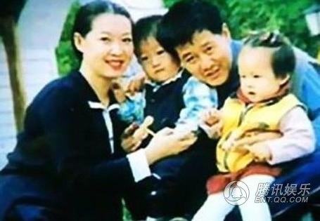 赵本山老婆罕见美照曝光 被评很有文化修养好漂亮