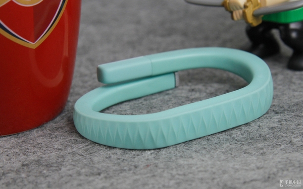 开启积极向上生活 JAWBONE UP手环试用 