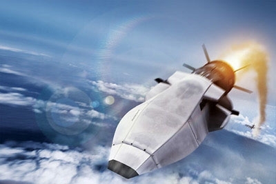 美国空军3日宣布，已研制近10年的无人驾驶高超音速飞行器X－51A“驭波者”（又译“乘波者”）在第四次，也是最后一次测试中一度以5倍多音速飞行，“任务圆满成功”。