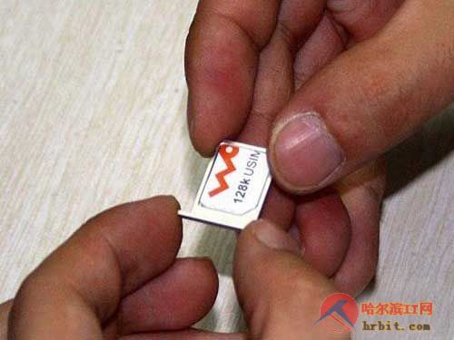 没有剪卡器怎么剪卡?iphone5s多长?iPhone剪卡不用愁 iPhone4s剪卡教程