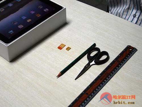 没有剪卡器怎么剪卡?iphone5s多长?iPhone剪卡不用愁 iPhone4s剪卡教程