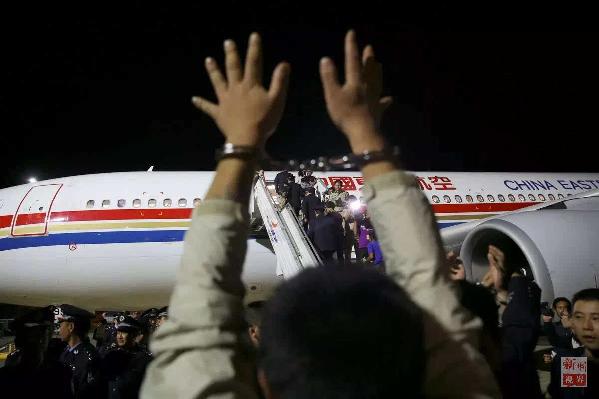 教师遭诈骗自杀?电信诈骗立案标准?肯尼亚向大陆遣返8名涉嫌电信诈骗台湾居民 引台