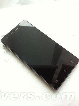 红米Note弱爆了！神舟八核新机：2GB内存799