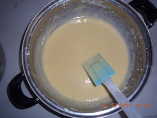 电压力锅做蛋糕的做法步骤：2