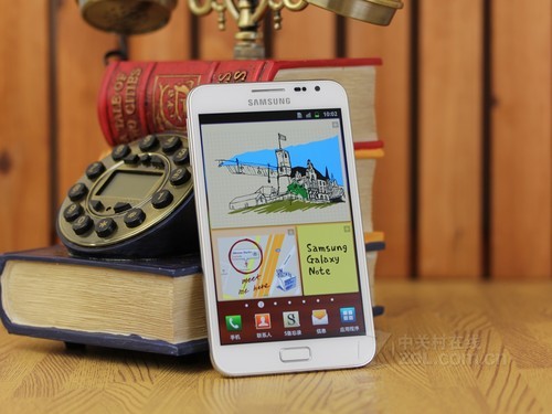 三星 GALAXY NOTE 白色 正面图 