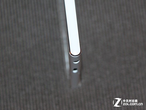 超薄机身+玻璃质感 中兴星星1号上手体验 