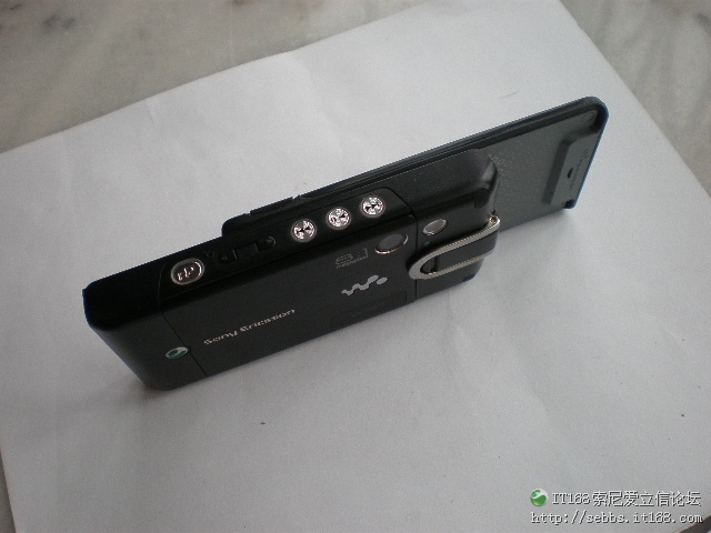 w995拆机?w995扬声器?索爱w995wifi?转 索尼爱立信 W995 详细 讲解 实机 实拍 拆解图