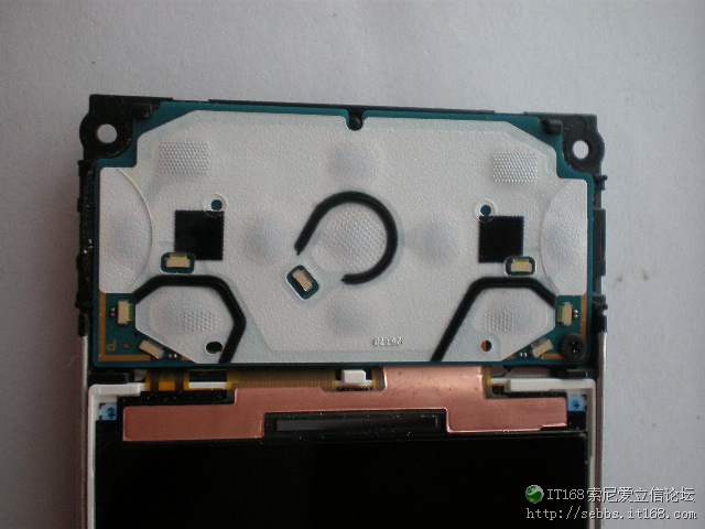 w995拆机?w995扬声器?索爱w995wifi?转 索尼爱立信 W995 详细 讲解 实机 实拍 拆解图