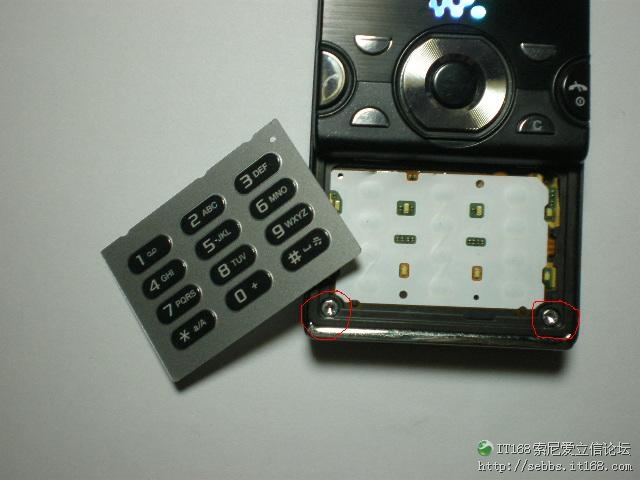 w995拆机?w995扬声器?索爱w995wifi?转 索尼爱立信 W995 详细 讲解 实机 实拍 拆解图