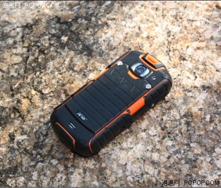 力拼DEFY智能三防手机AGM ROCK V5 