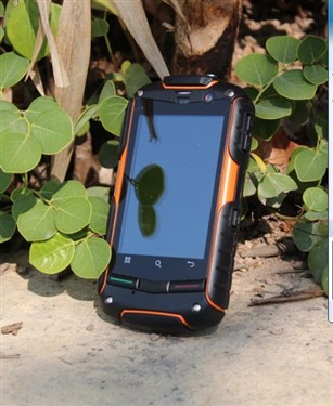 力拼DEFY智能三防手机AGM ROCK V5 