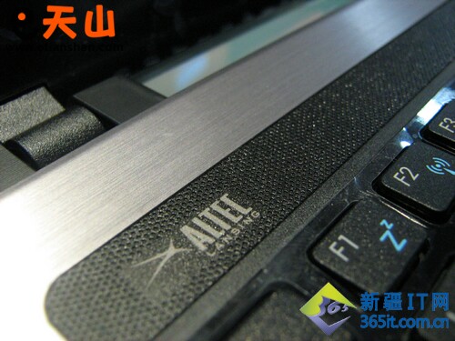 华硕k53s拆机图解?华硕k53si3处理器?i5芯GT630独显 华硕K53S游戏本报4500