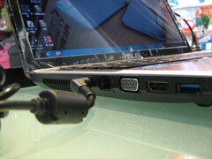 华硕k53s拆机图解?华硕k53si3处理器?i5芯GT630独显 华硕K53S游戏本报4500