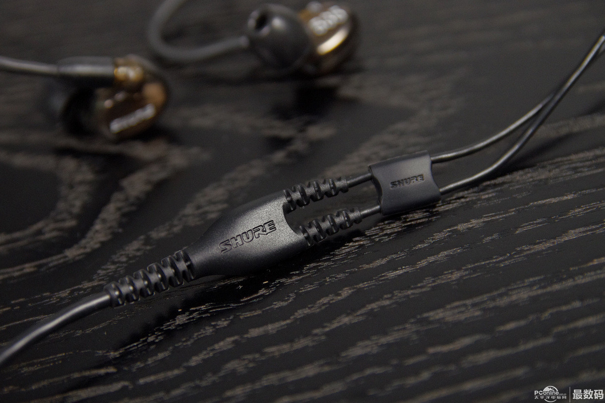 定制耳机?森海塞尔ie8?动铁四天王之一 舒尔SE535高端耳塞体验