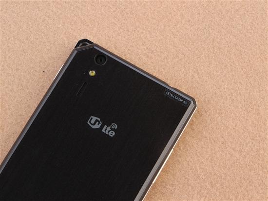 特立独行的精湛工艺 泛泰A870黑色开箱