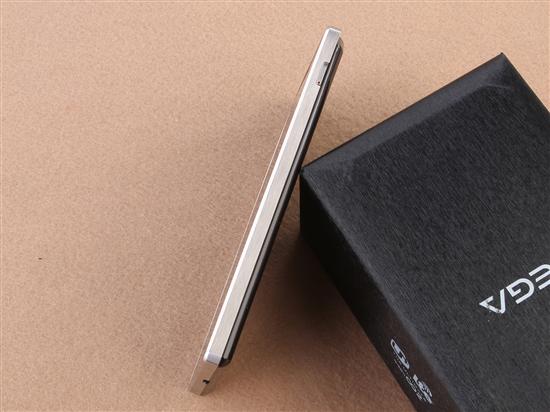 特立独行的精湛工艺 泛泰A870黑色开箱