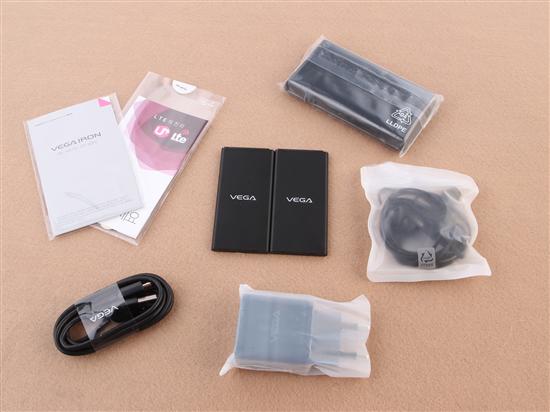 特立独行的精湛工艺 泛泰A870黑色开箱