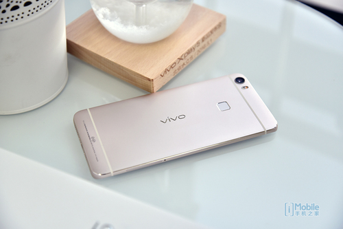 vivo xplay评测?vivox7和oppor9哪个好?vivoxplay5和vivox6plus?803天的等待