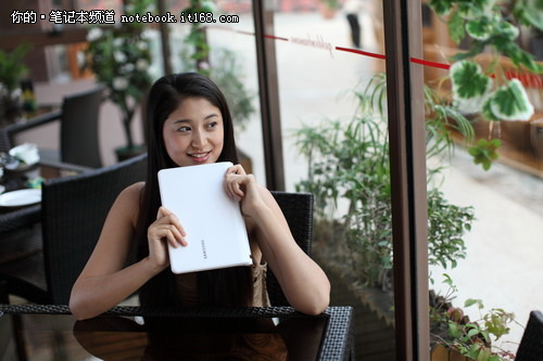 附2：三星NC110模特美图