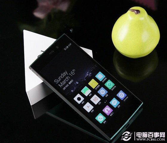 IUNI U2熄屏下外观