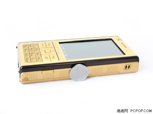 长虹长动力手机报价?长虹365长动力手机图片?烦充电 用长虹365长动力手机完美展现