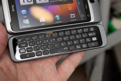 高通侧滑霸气外露 银色HTC Desire Z到货 