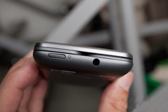 高通侧滑霸气外露 银色HTC Desire Z到货 