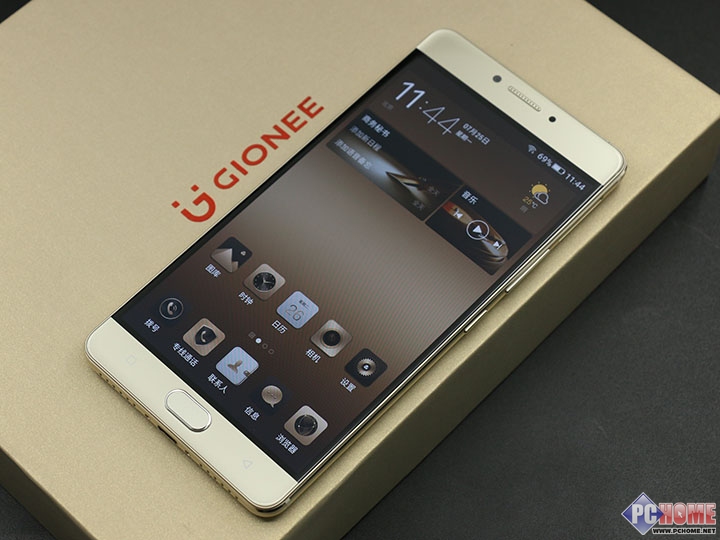 人气性能都具备 金立M6售价2699元起