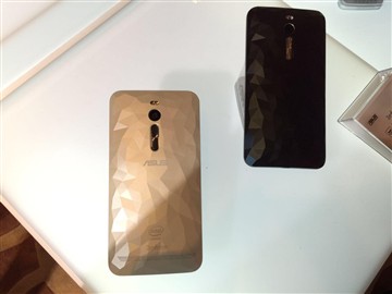 双通道4GB内存手机 华硕Zenfone2上市