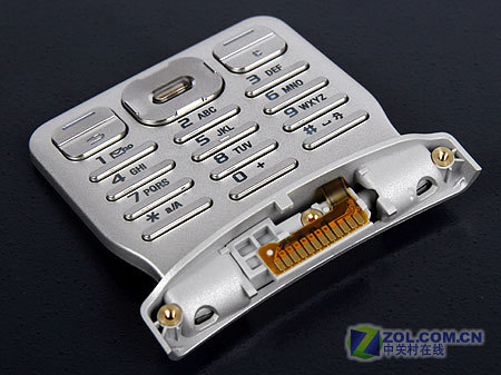 新UIQ商务旗舰 索爱P990评测报告(上) 