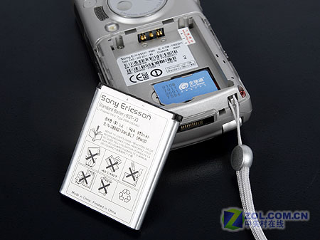 新UIQ商务旗舰 索爱P990评测报告(上) 