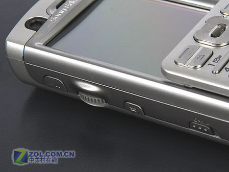 新UIQ商务旗舰 索爱P990评测报告(上) 