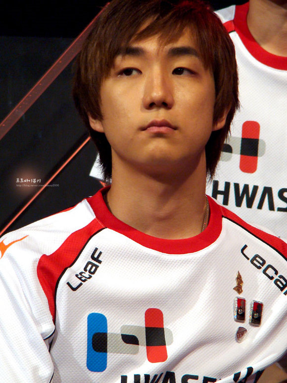 in外设?若风外设店?爱游戏.爱外设,电竞爱好者!