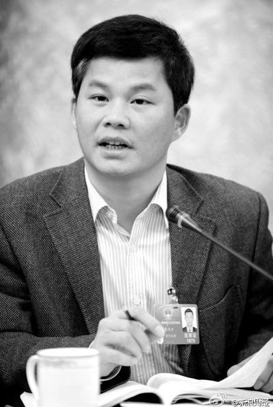 格力副总裁陈伟才离职?格力陈伟才管理什么?格力副总裁陈伟才：正部级年薪20万挣不过经理