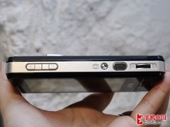 1400万像素3倍光变 时尚最强拍照手机 