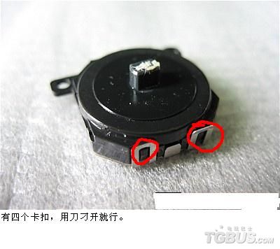 psp拆机图?psp金手指显示乱码?psp游戏?教学：PSP简易拆机图文教程