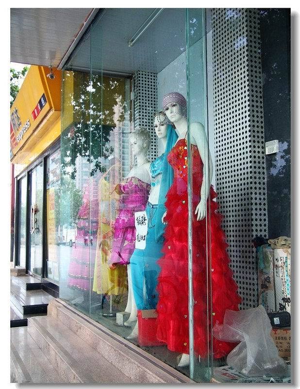 偏振镜的作用大嘛_偏振镜的作用_镜头偏振镜的使用技巧