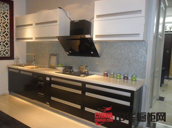 捷西橱柜代言人_湖南捷西橱柜_捷西橱柜官网