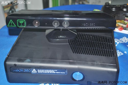 XBox360新版4G+体感套装仅售2750元 