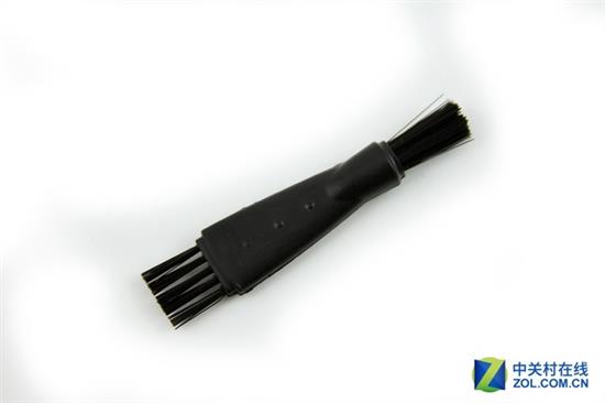 三亿粉丝必备 雷蛇黑寡妇CF典藏版评测 