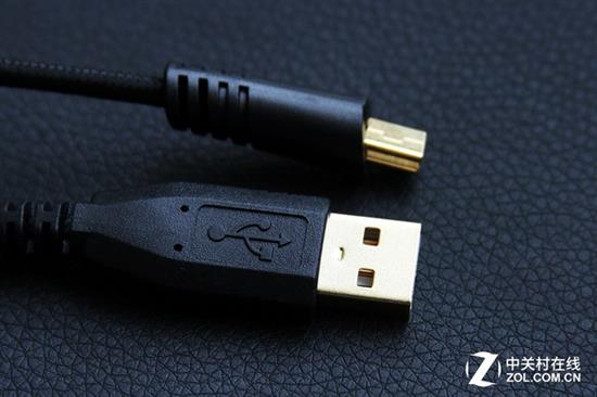 CF粉必备 雷蛇黑寡妇穿越火线典藏版评测 