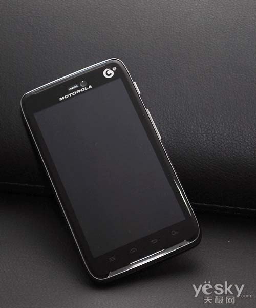 配720P屏幕 TD定制版RAZR摩托罗拉MT917图赏