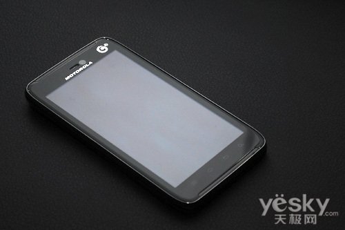 配720P屏幕 TD定制版RAZR摩托罗拉MT917图赏