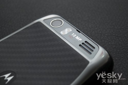 配720P屏幕 TD定制版RAZR摩托罗拉MT917图赏