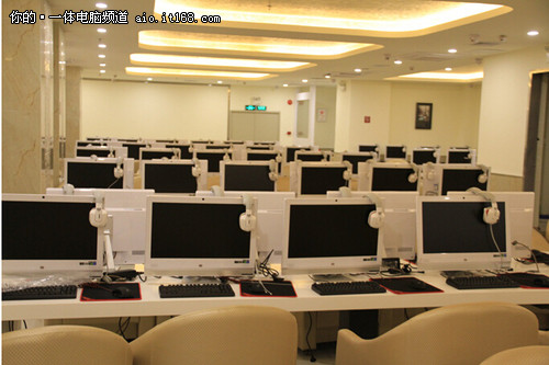 MatriMax游戏一体机“入侵”高端网咖