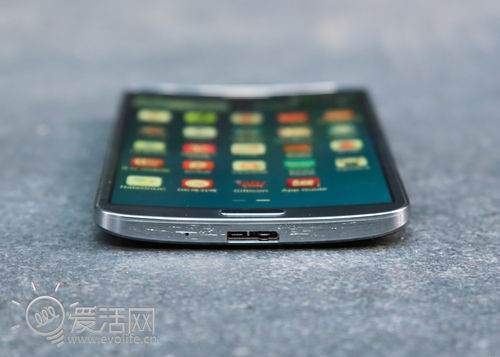 Galaxy Round曲面屏手机上手试玩：集人体工学之大成