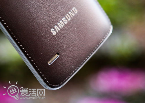 Galaxy Round曲面屏手机上手试玩：集人体工学之大成